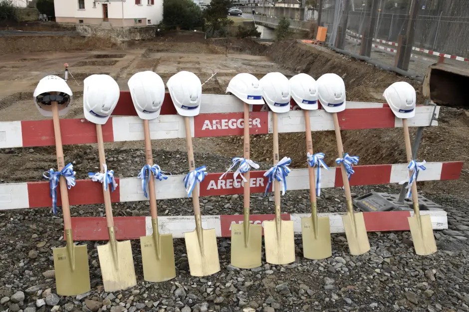 News H84 Foto Spatenstich 01