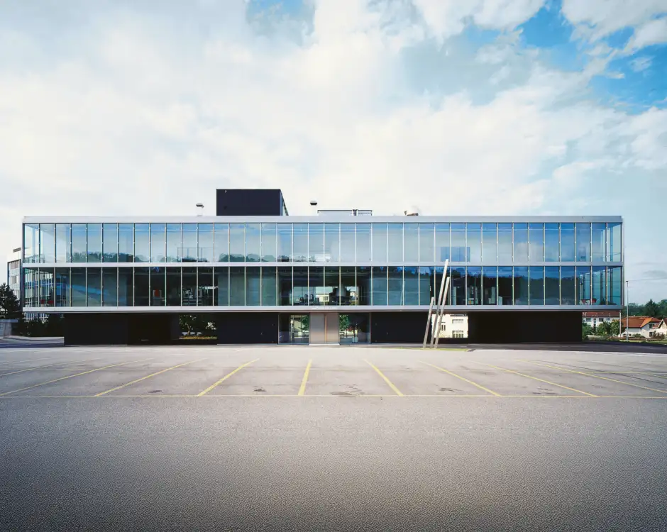 A97 Foto Aussen Frontal Teaser breit