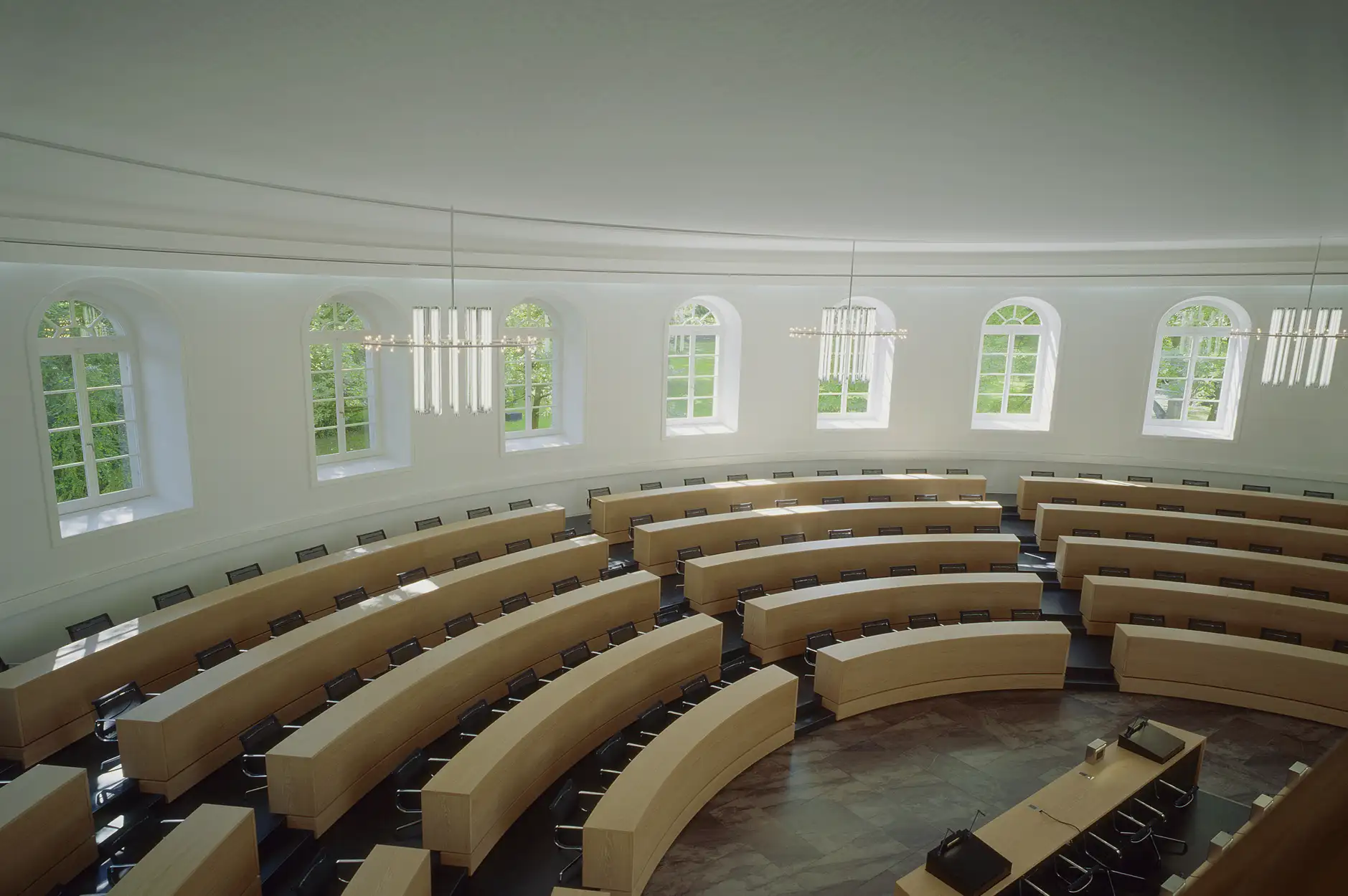 B04 Foto Innen Saal 01