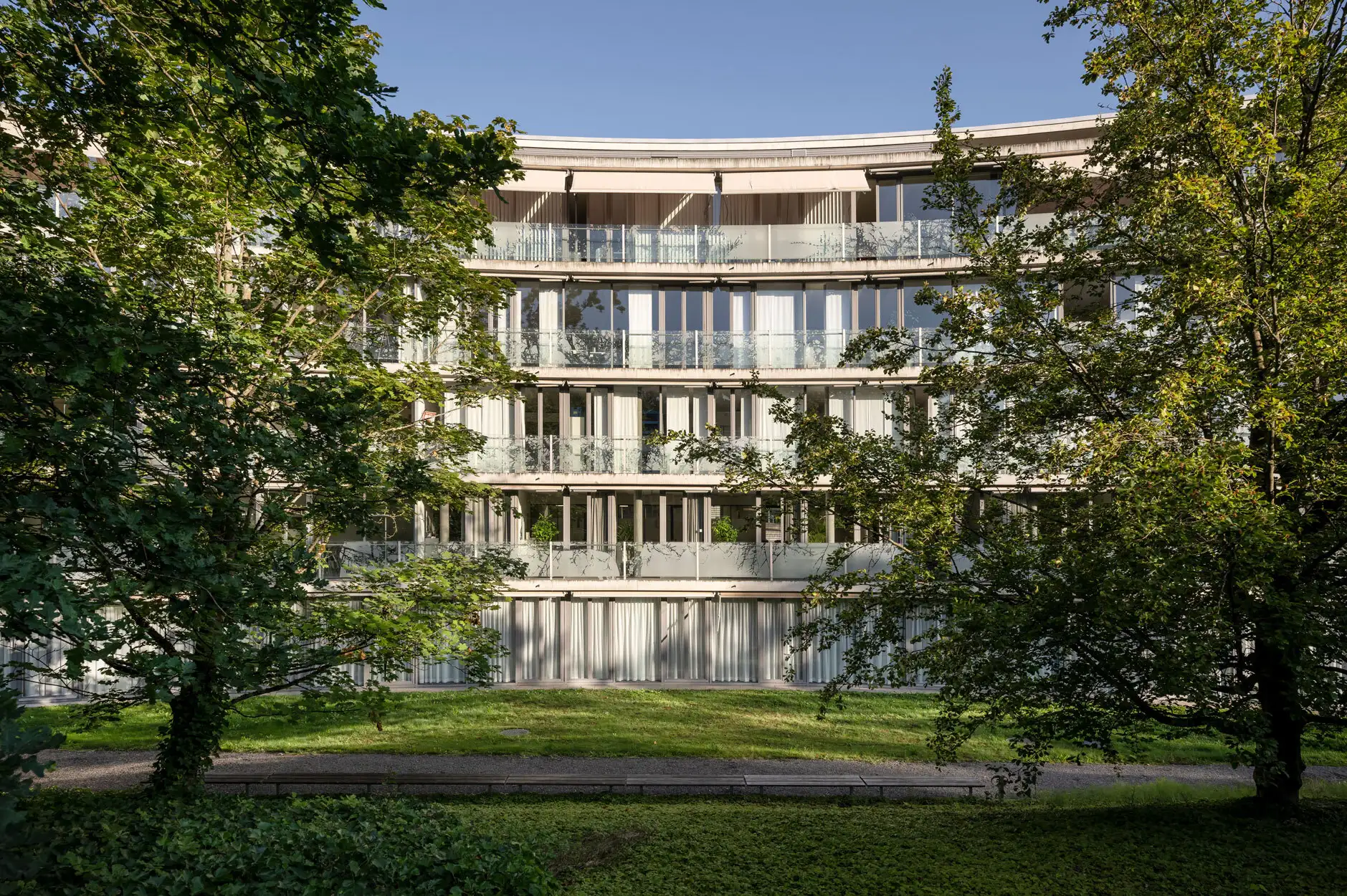 C12 Foto Aussen Garten Frontal