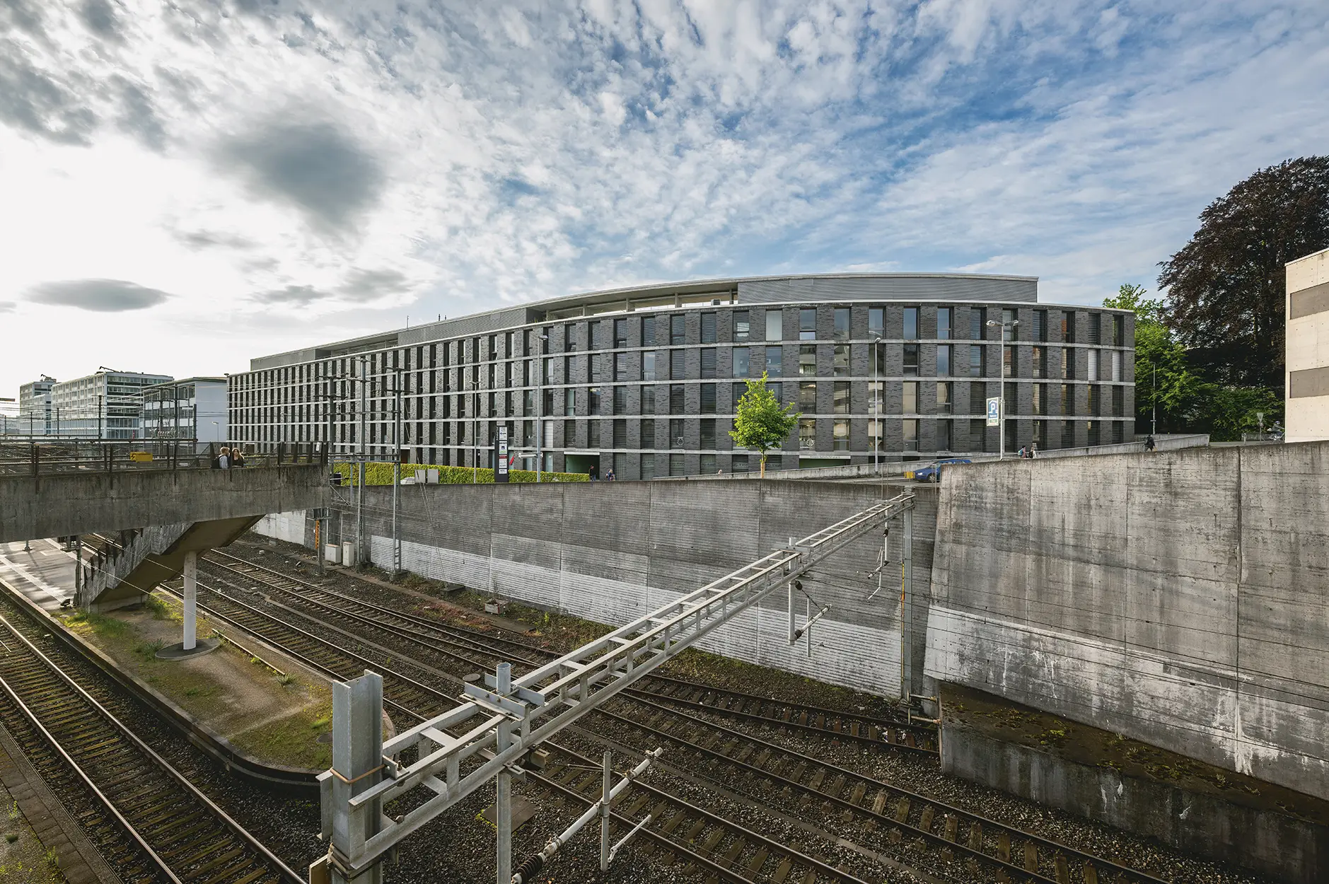 C12 Foto Aussen Bahnhof