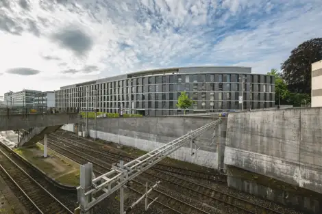 C12 Foto Aussen Bahnhof