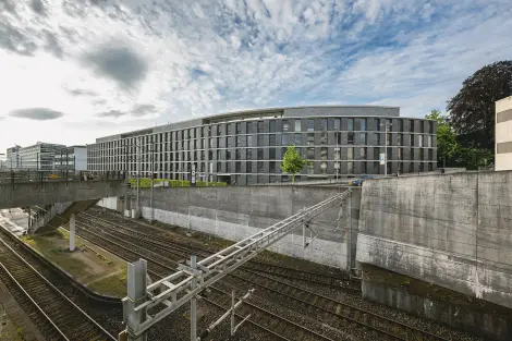 C12 Foto Aussen Bahnhof