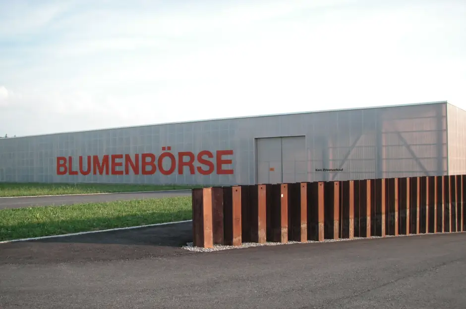 C24 Foto Aussen Westfassade