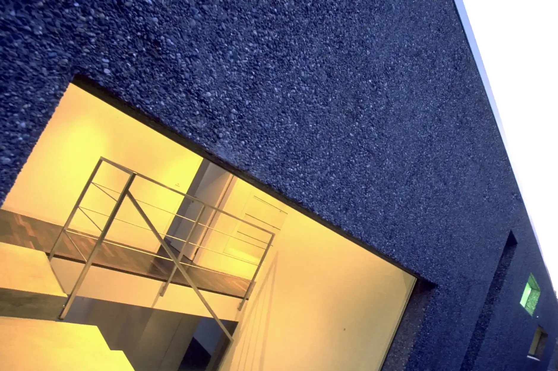 C43 Foto Aussen Nordfassade Materialisierung