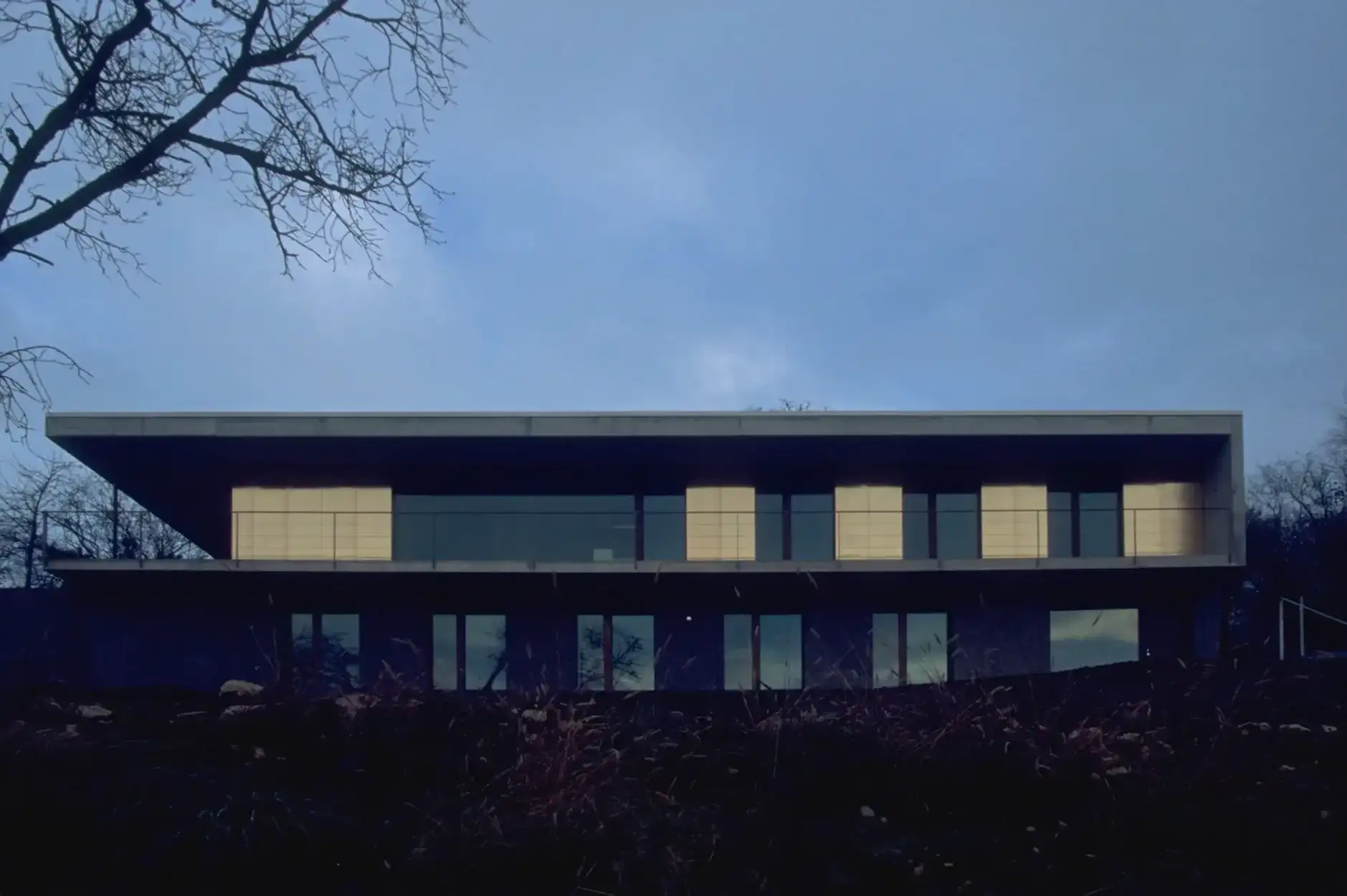 C43 Foto Aussen Südfassade Balkon 01