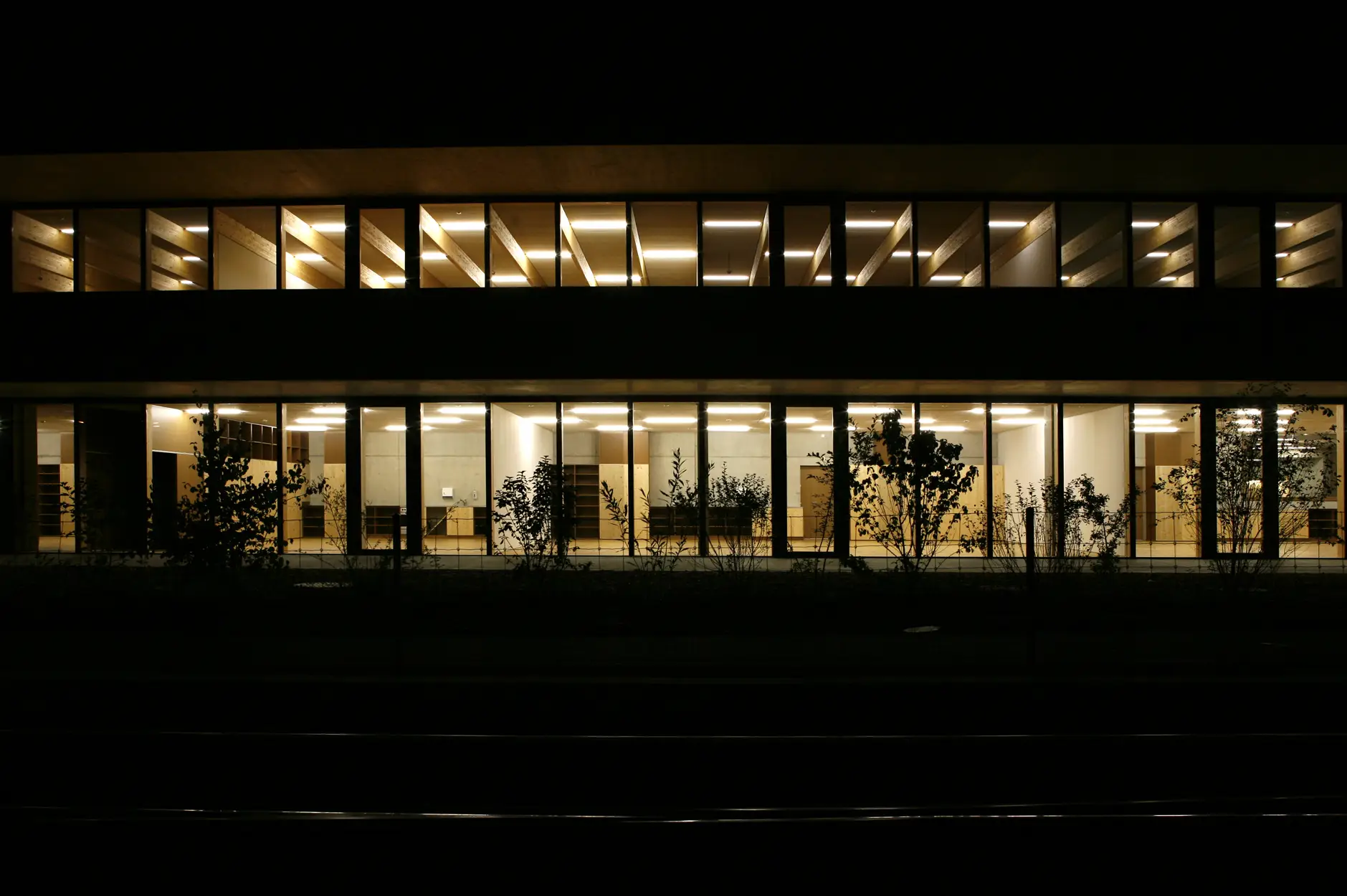 C57 Foto Aussen Westfassade Nacht