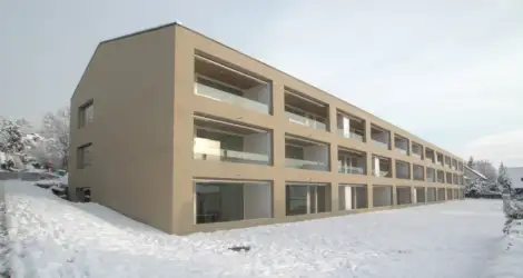 C83 Foto Aussen Südfassade Balkone 01 Teaser