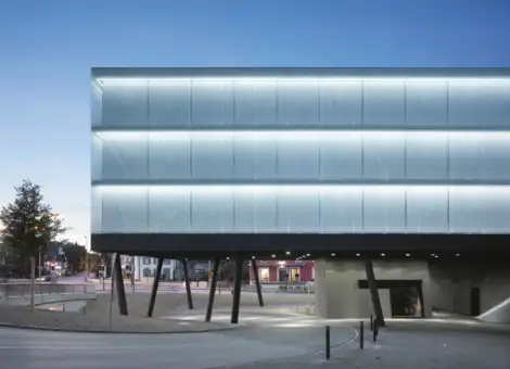 C88 Foto Aussen Einfahrt Fronta Teaser