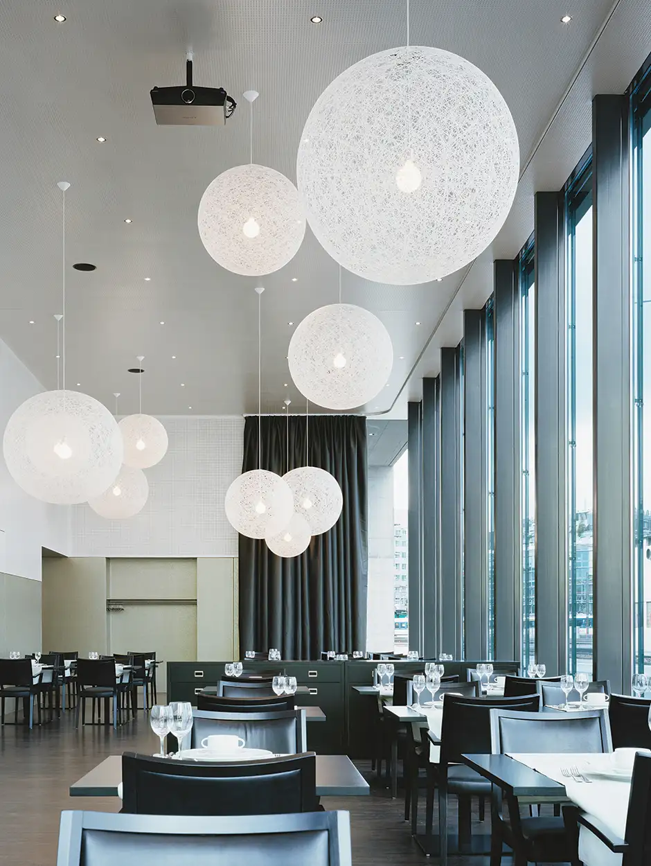 D13 Foto Innen Restaurant