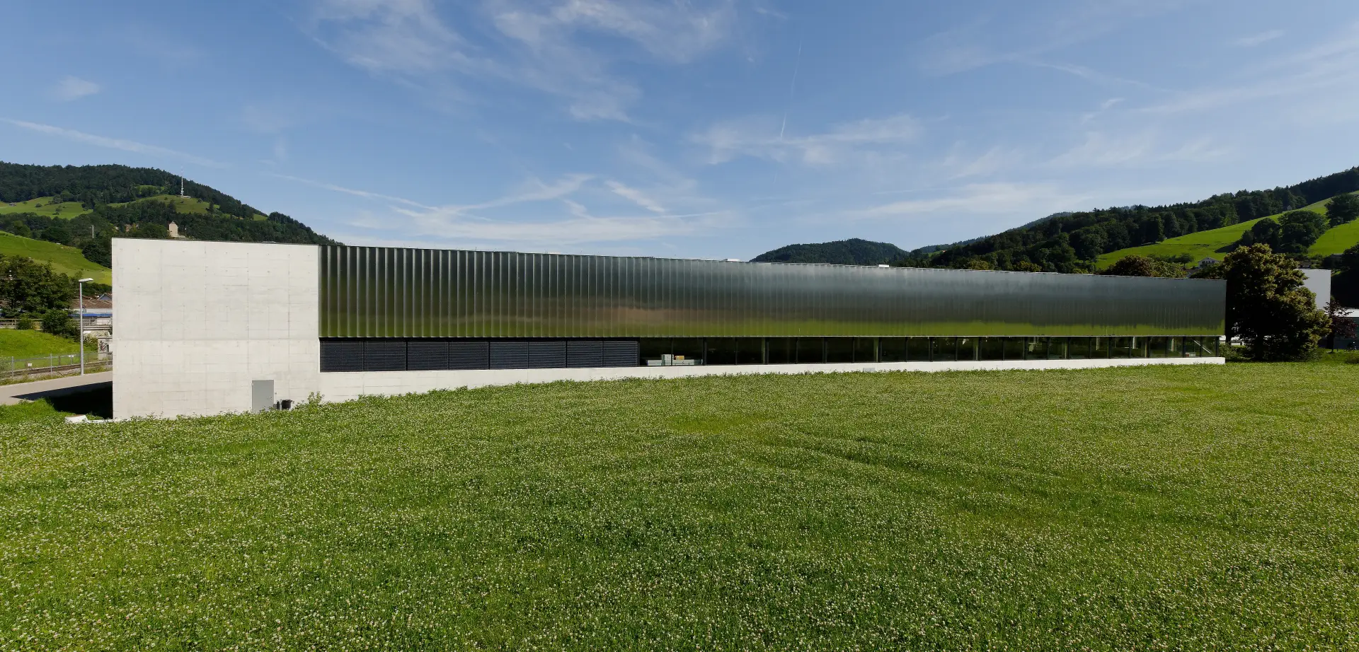 D23 Foto Aussen Suedfassade Header
