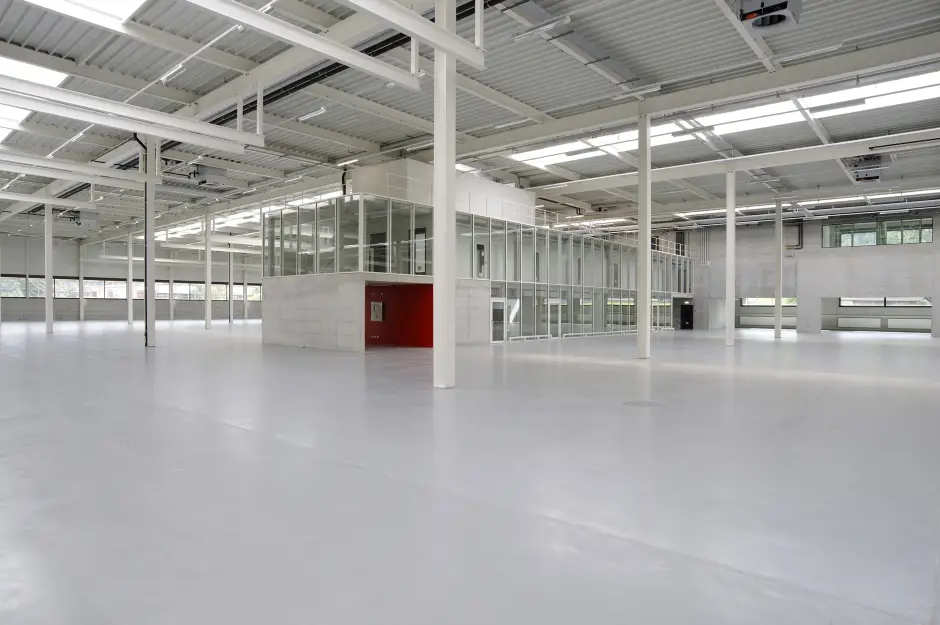 D23 Foto Innen Produktionshalle 05