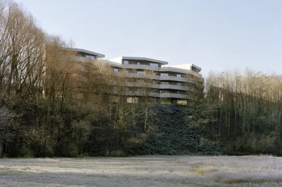 D25 Foto Aussen Nordfassade Umgebung