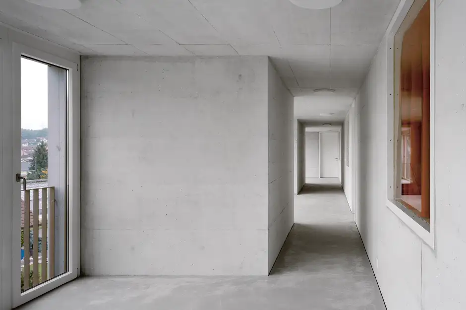 D64 Foto Innen Erschliessung Korridor