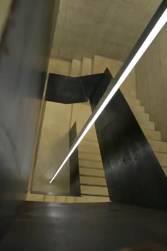 D51 Foto Innen Treppenhaus