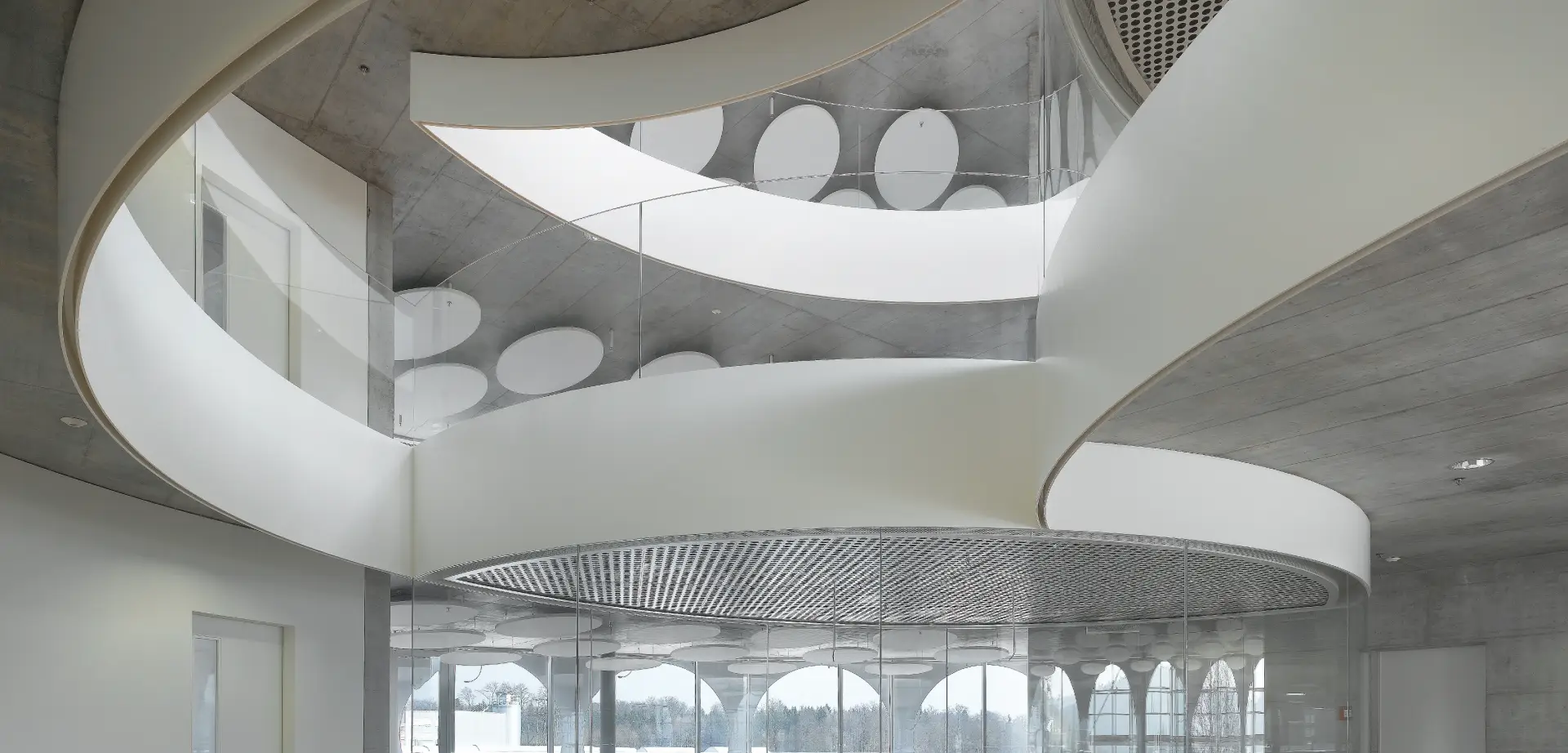 E19 Foto Innen Header