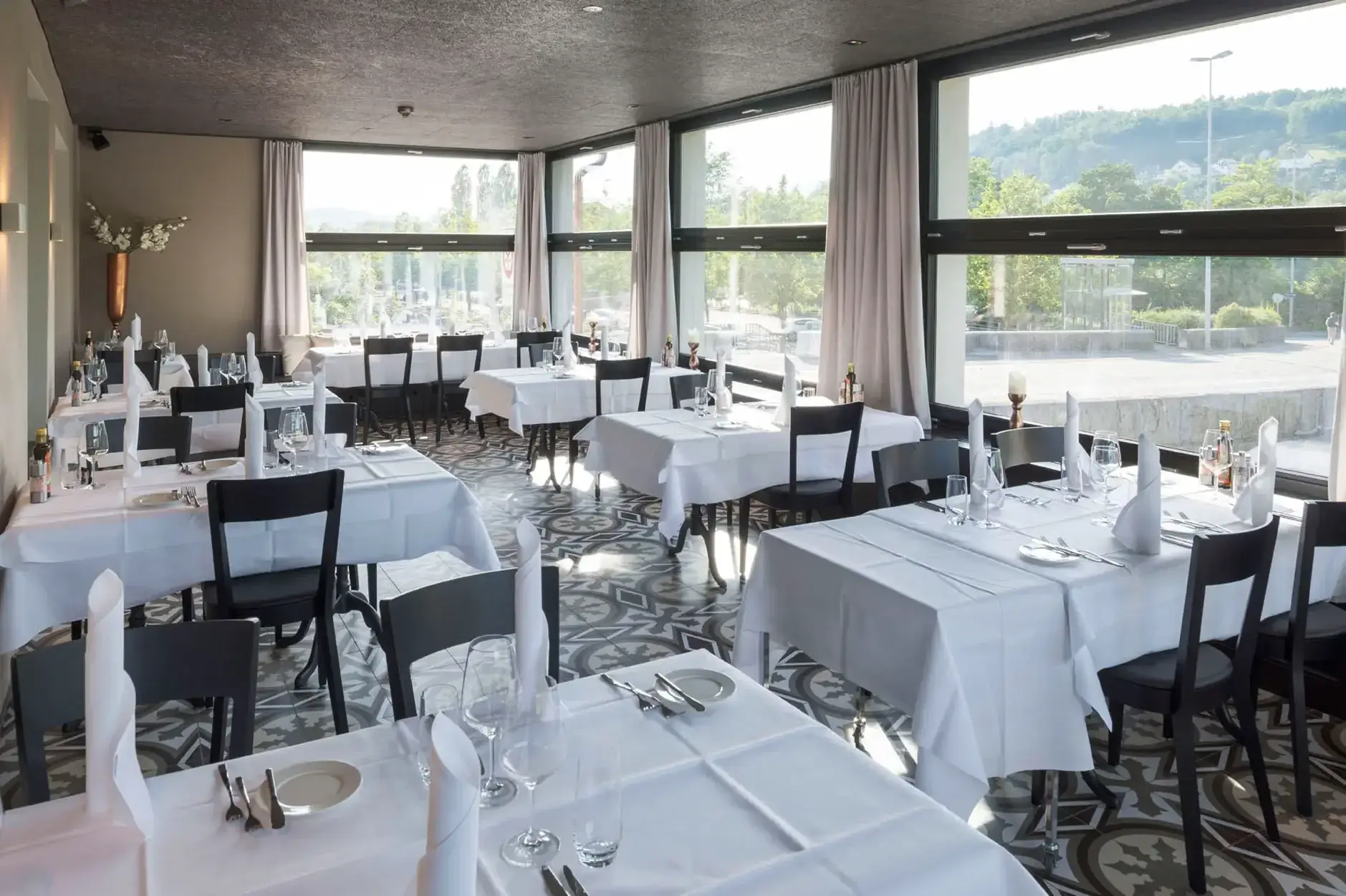 E22 Foto Innen Restaurant