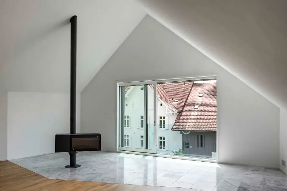 E26 WÜB Foto Innen Kamin Dachgeschoss