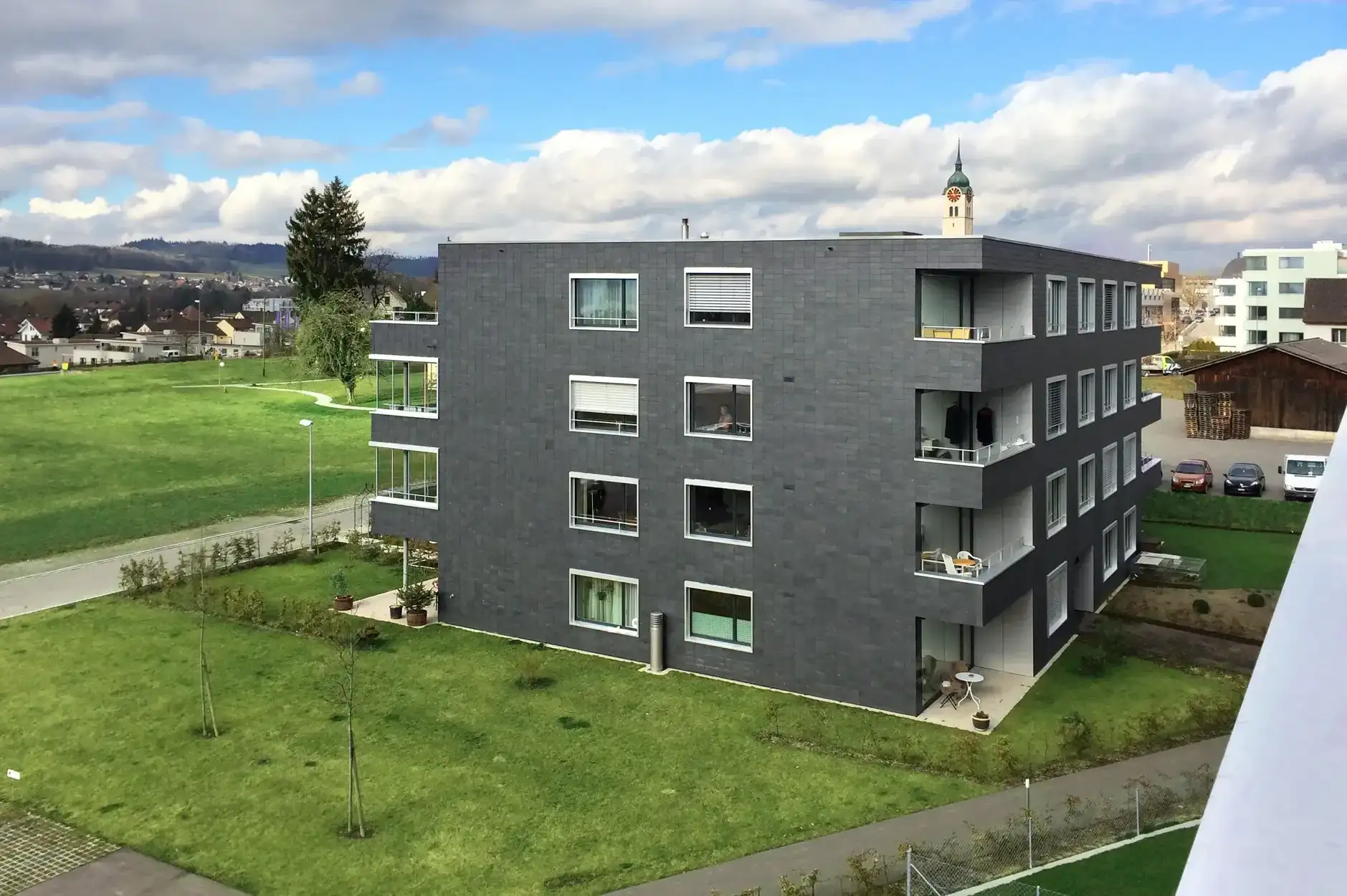 E27 Foto Aussen Südostfassade