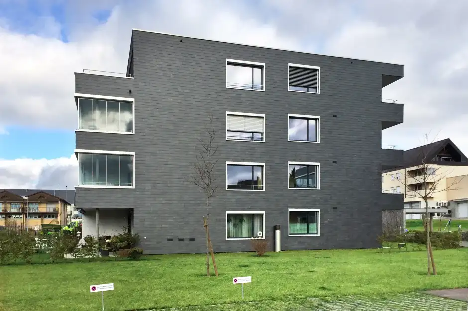 E27 Foto Aussen Südfassade