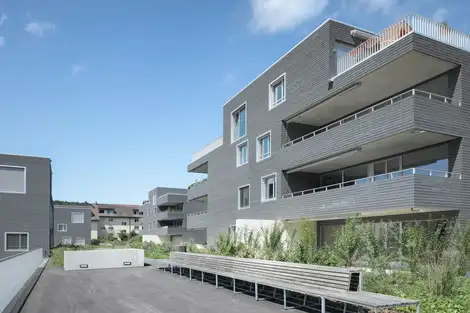 E42 Foto Aussen Südostfassade 01