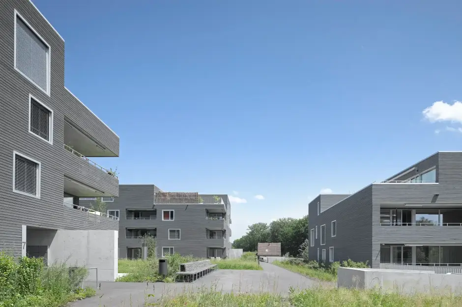 E42 Foto Aussen Nordwestfassade 01