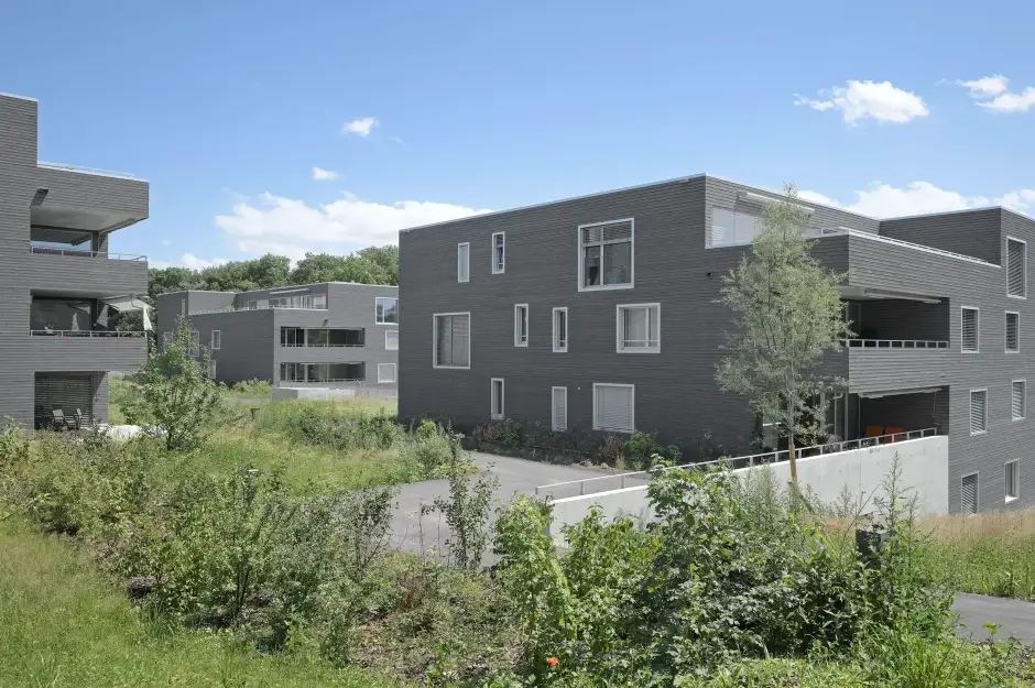 E42 Foto Aussen Nordwestfassade 02