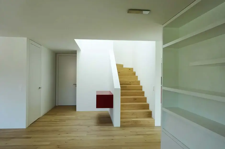 E69 B Foto Innen Treppe