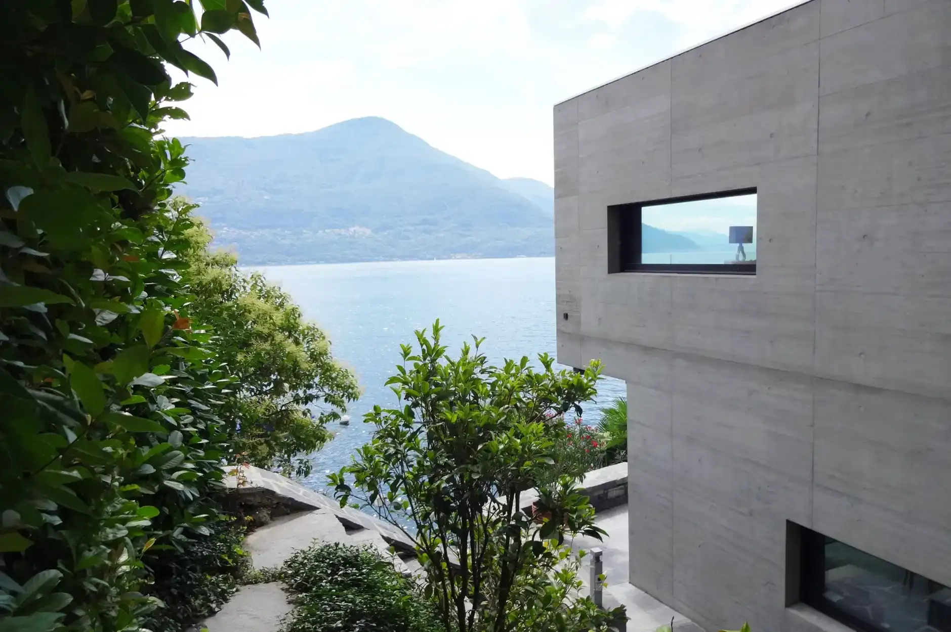 E75 Foto Aussen Nordostfassade See