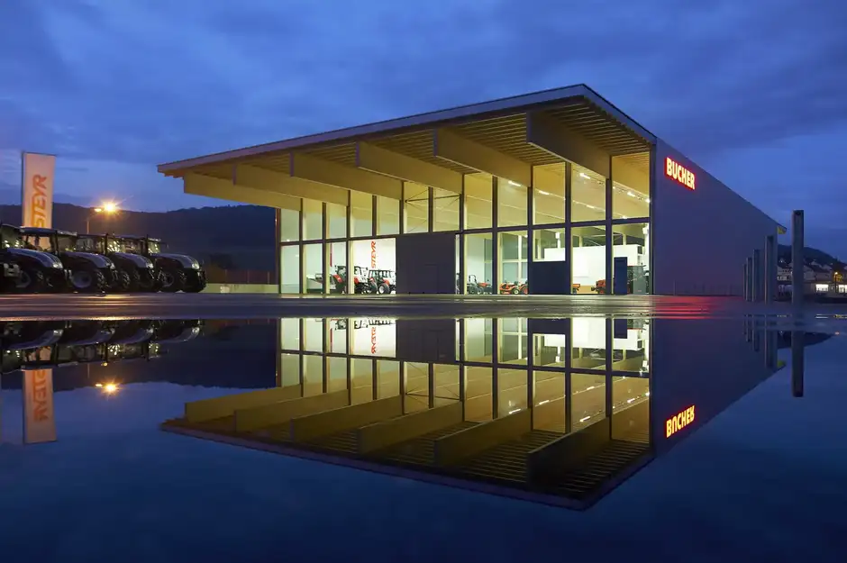 F01 Foto Aussen Nacht