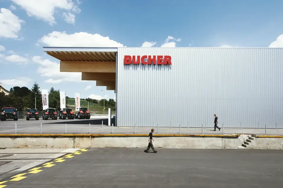 F01 Foto Aussen Frontal