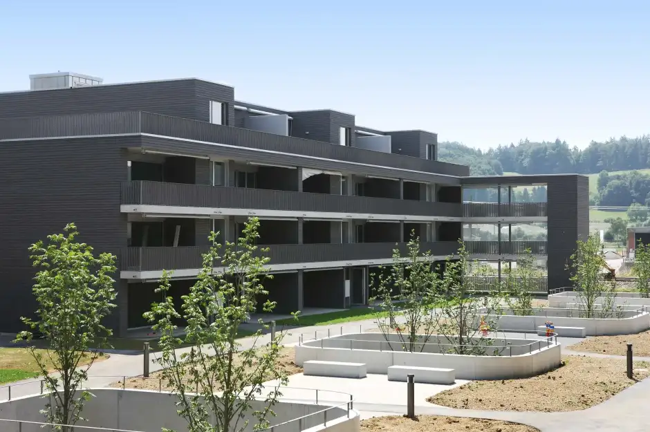 F04 Foto Aussen Westfassade