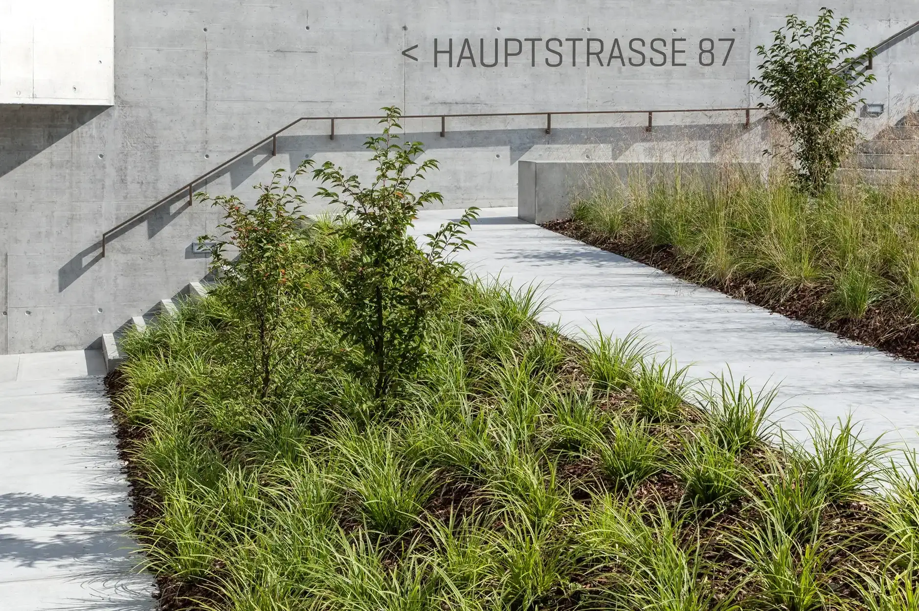 F16 Foto Aussen Sunken Garden 02