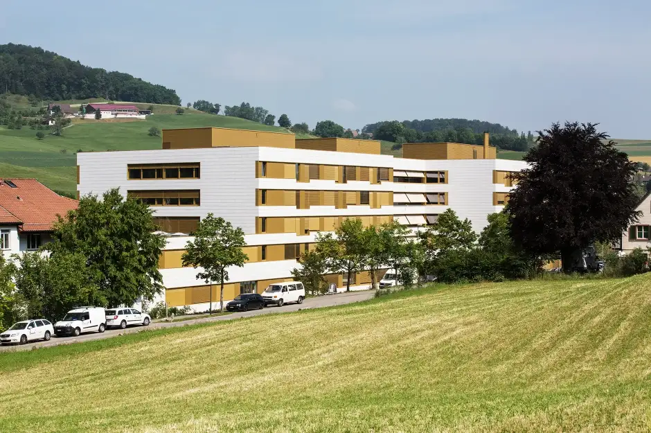 F33 Foto Aussen Feld