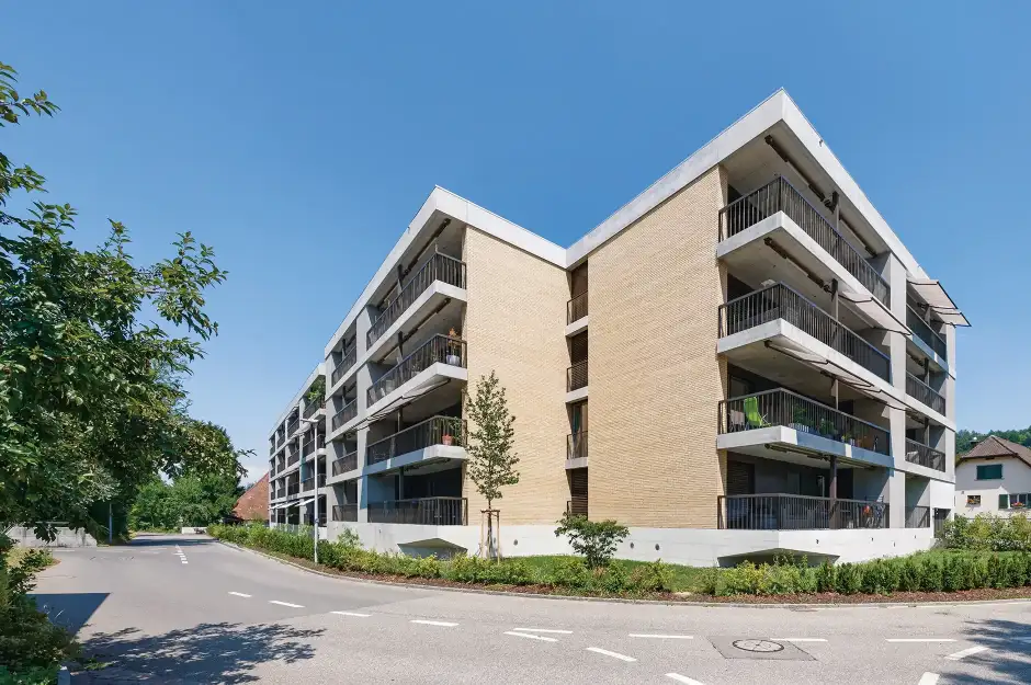 F36 Foto Aussen Strasse