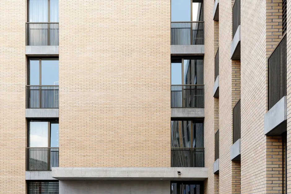 F36 Foto Aussen Fassade Fenster