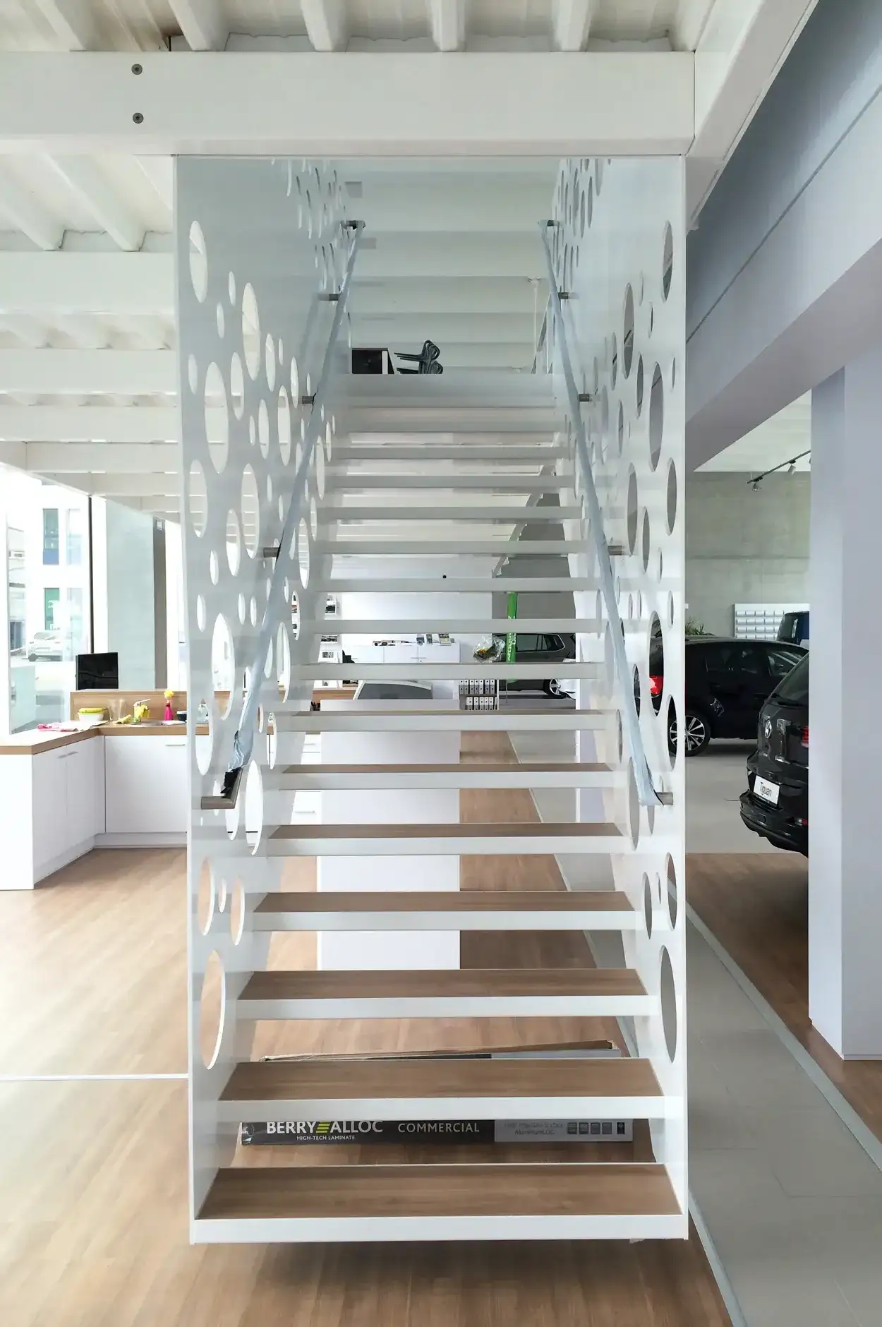 F53 Foto Innen Treppe