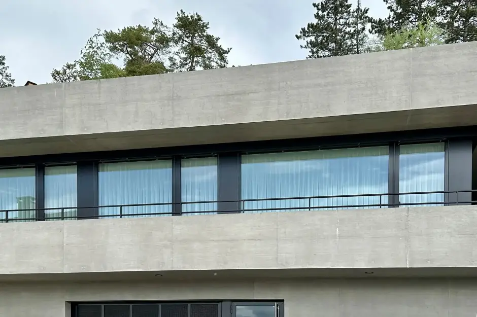 F65 Foto Aussen Balkon