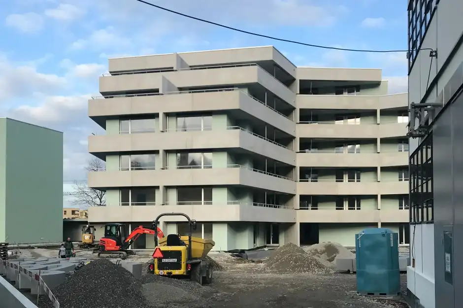 F68 Foto Baustelle Aussen 1