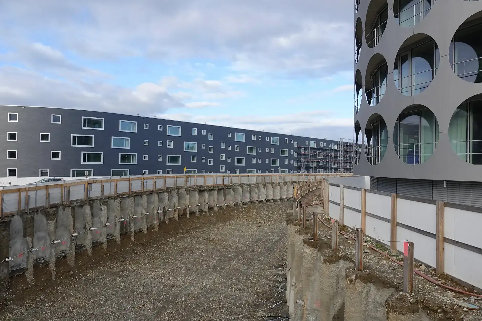 F71 Foto Aussen Fassade Fenster 02