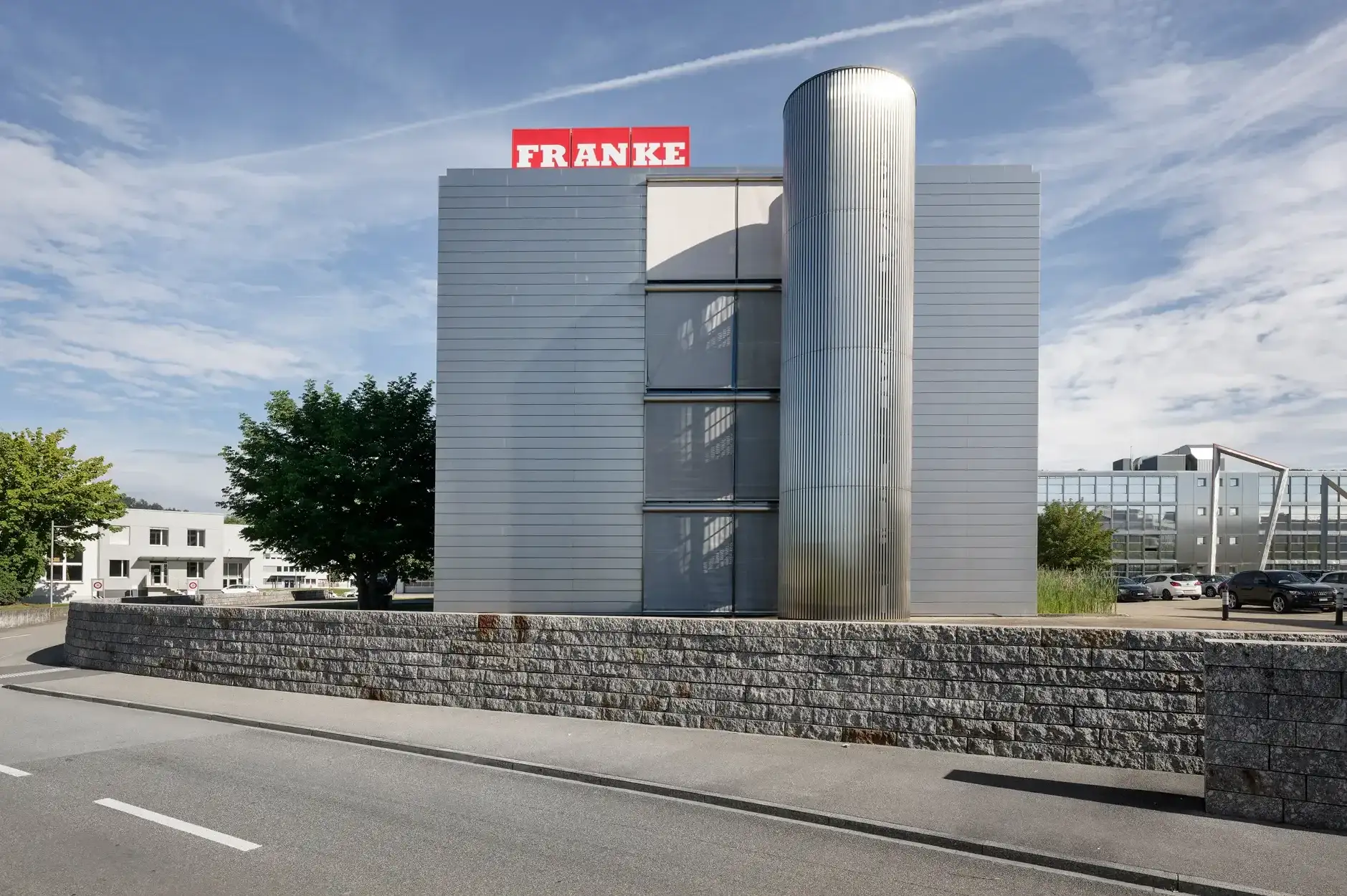 F74 Foto Aussen Treppenhaus 02