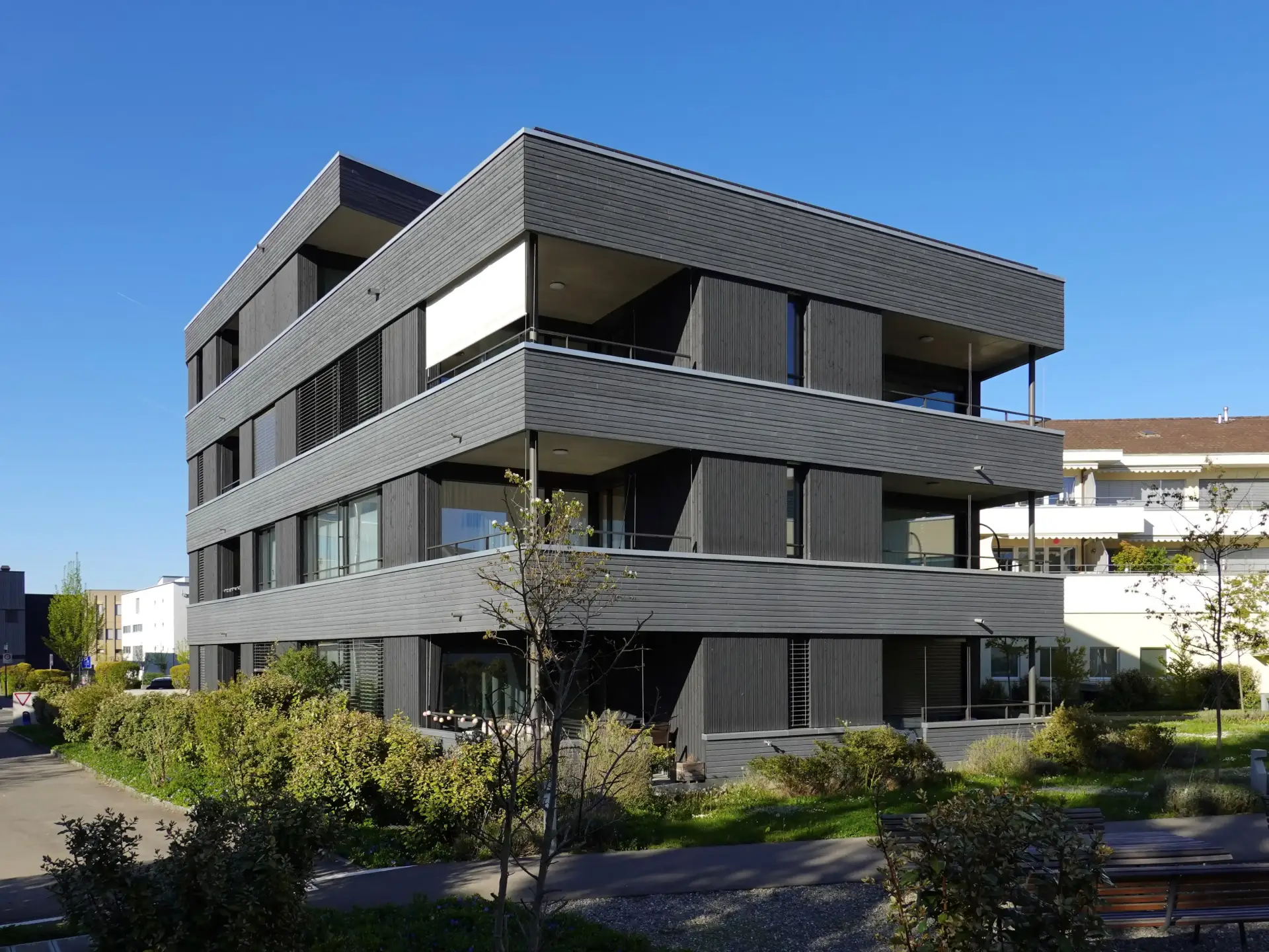 F76 Foto Aussen 01