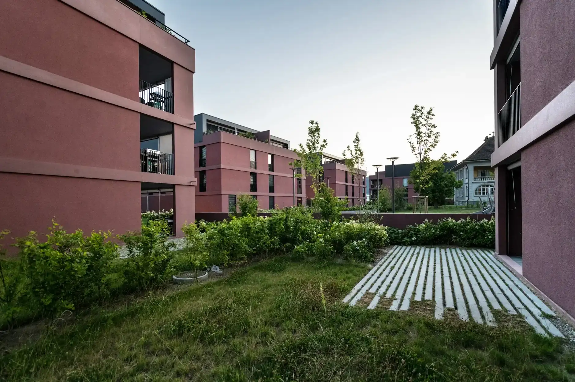 F89 Foto Aussen Garten Sitzplatz