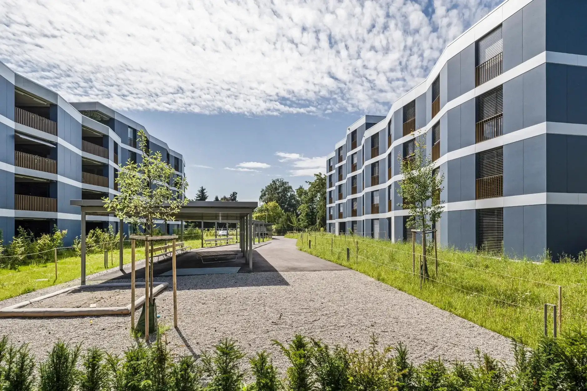 F91 Foto Aussen Innenhof 01