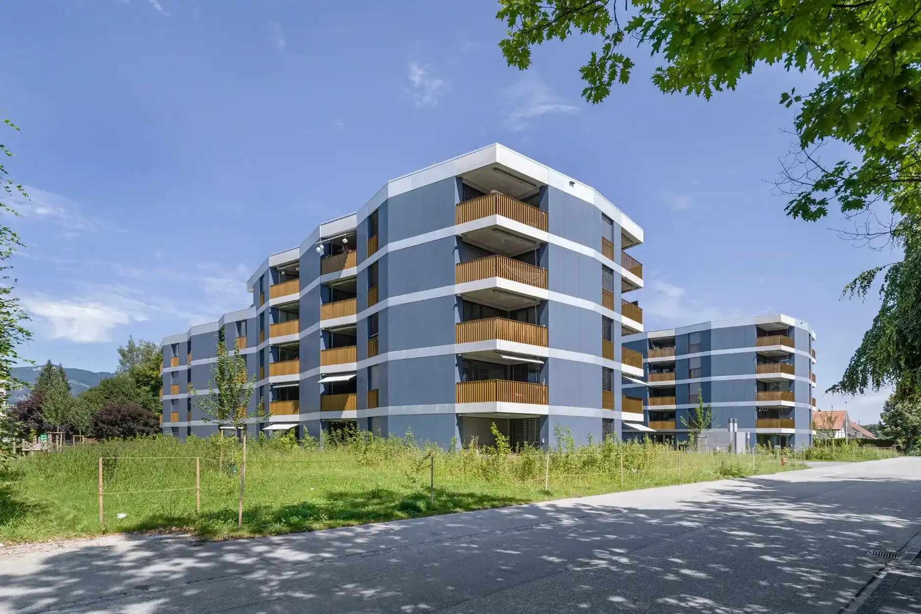 F91 Foto Aussen Strasse