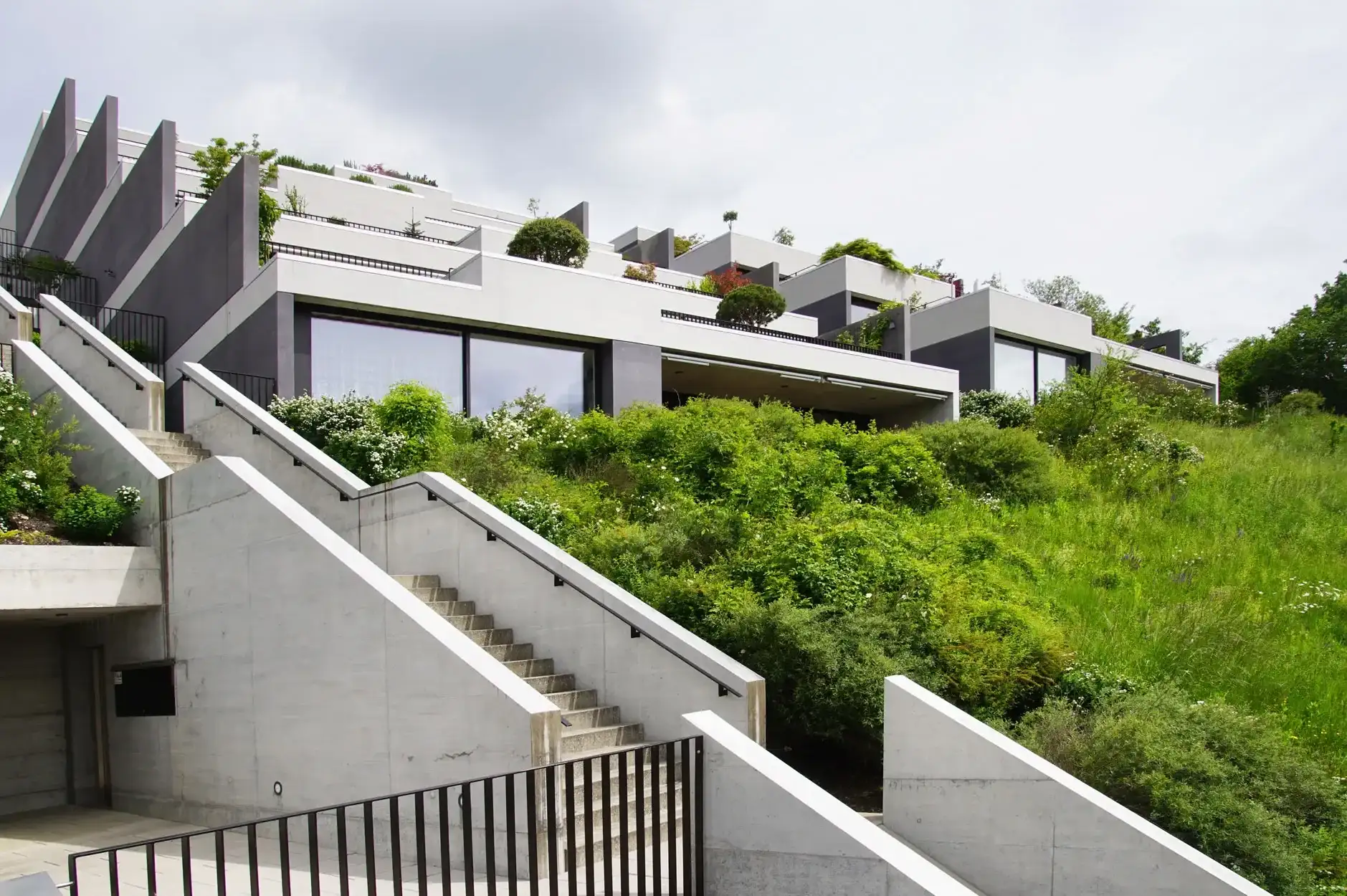 F98 Foto Aussen Treppe