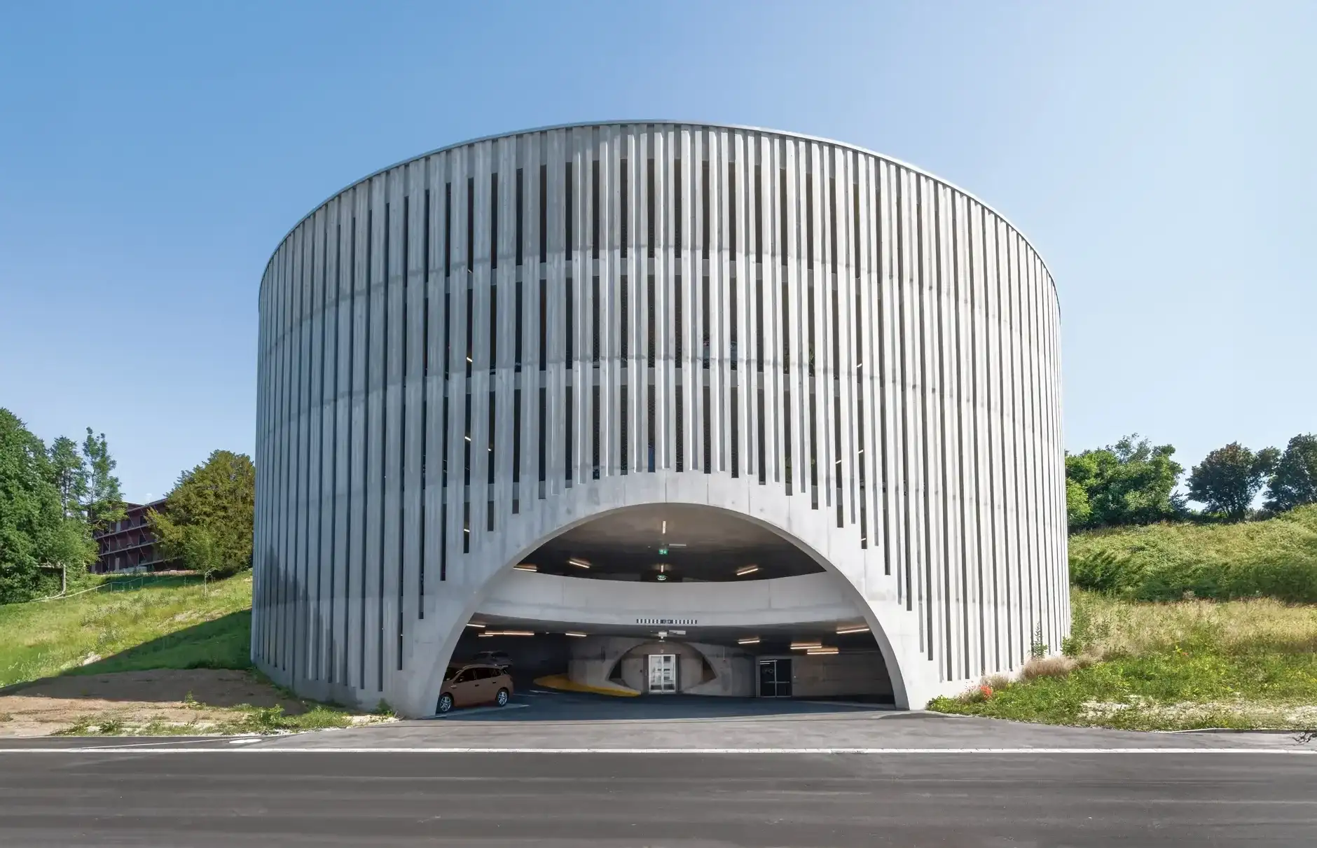 G11 Foto Aussen Parkhaus 01 Header