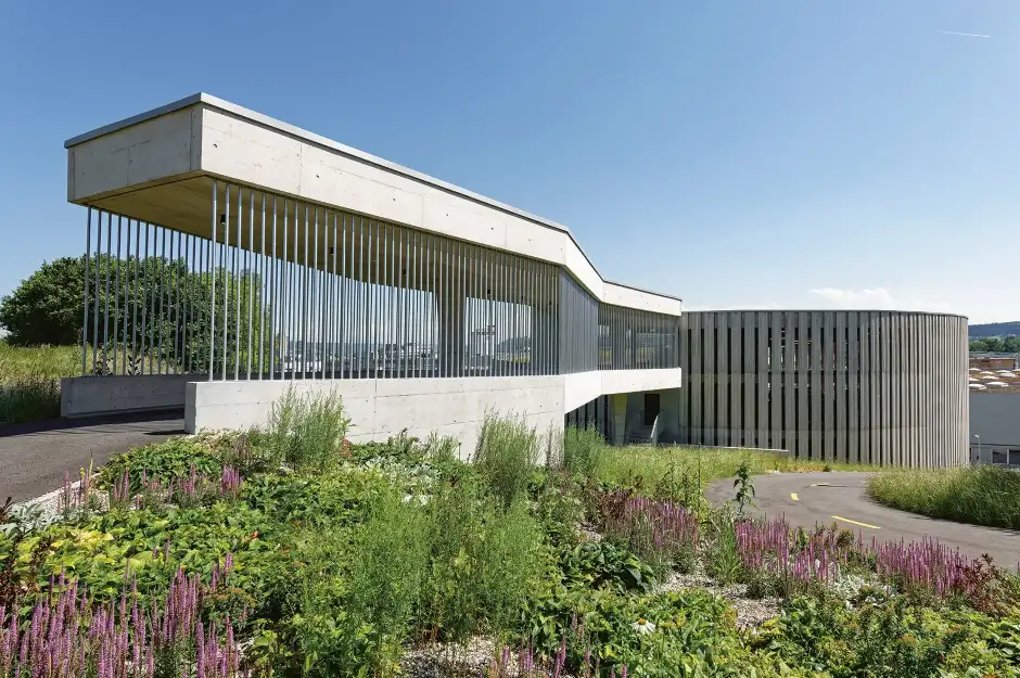 G11 Foto Aussen Zugang 03