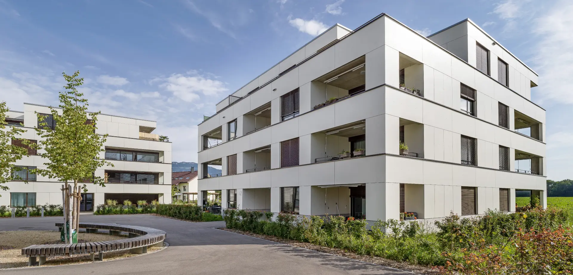G32 Foto Aussen Innenhof Header