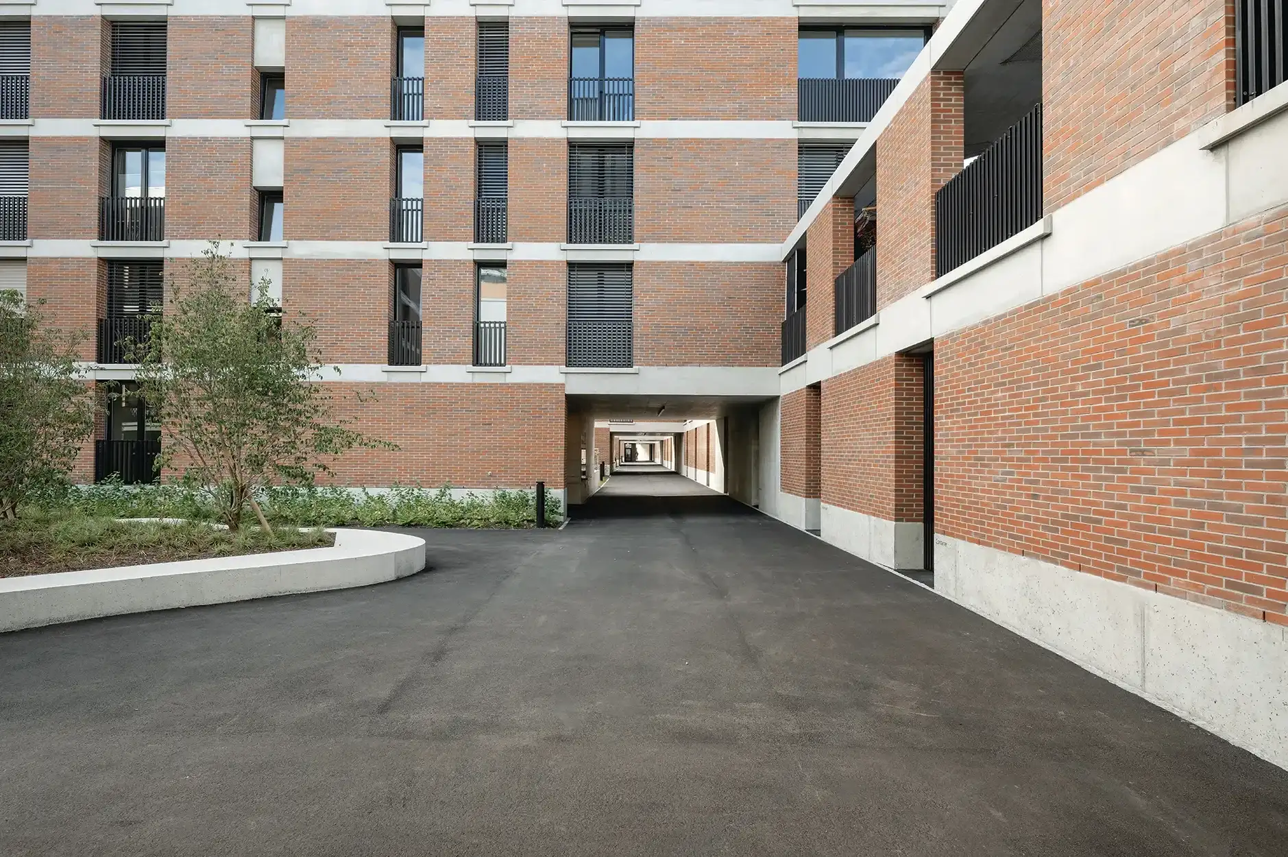 G36 Foto Aussen Erschliessung Fussgänger